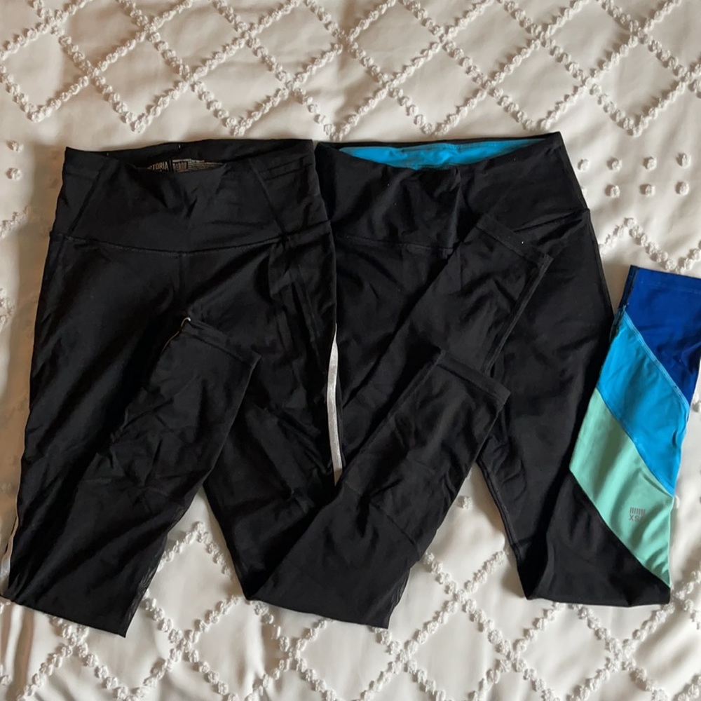 VIctoria’s Secret Sport Knockout Tight Bundle size small (2 pairs)